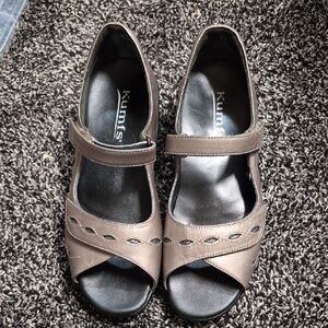 Women's Brown Sandals